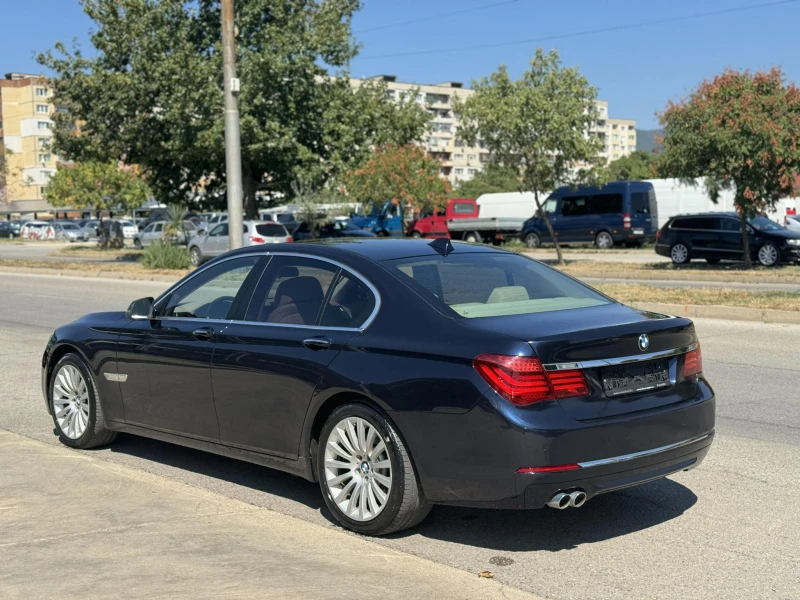 BMW 730 d X-Drive* Facelift* ПЕРФЕКТЕН* , снимка 3 - Автомобили и джипове - 46893627