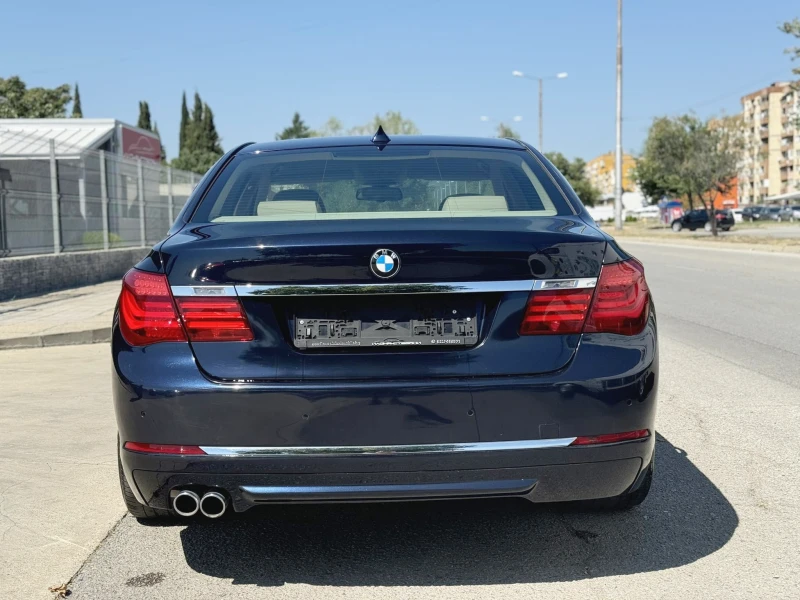 BMW 730 d X-Drive* Facelift* ПЕРФЕКТЕН* , снимка 4 - Автомобили и джипове - 46893627