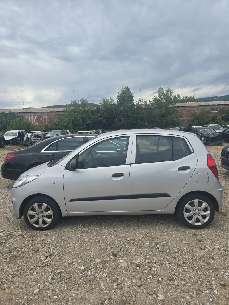 Hyundai I10 1.1, снимка 6 - Автомобили и джипове - 51513947