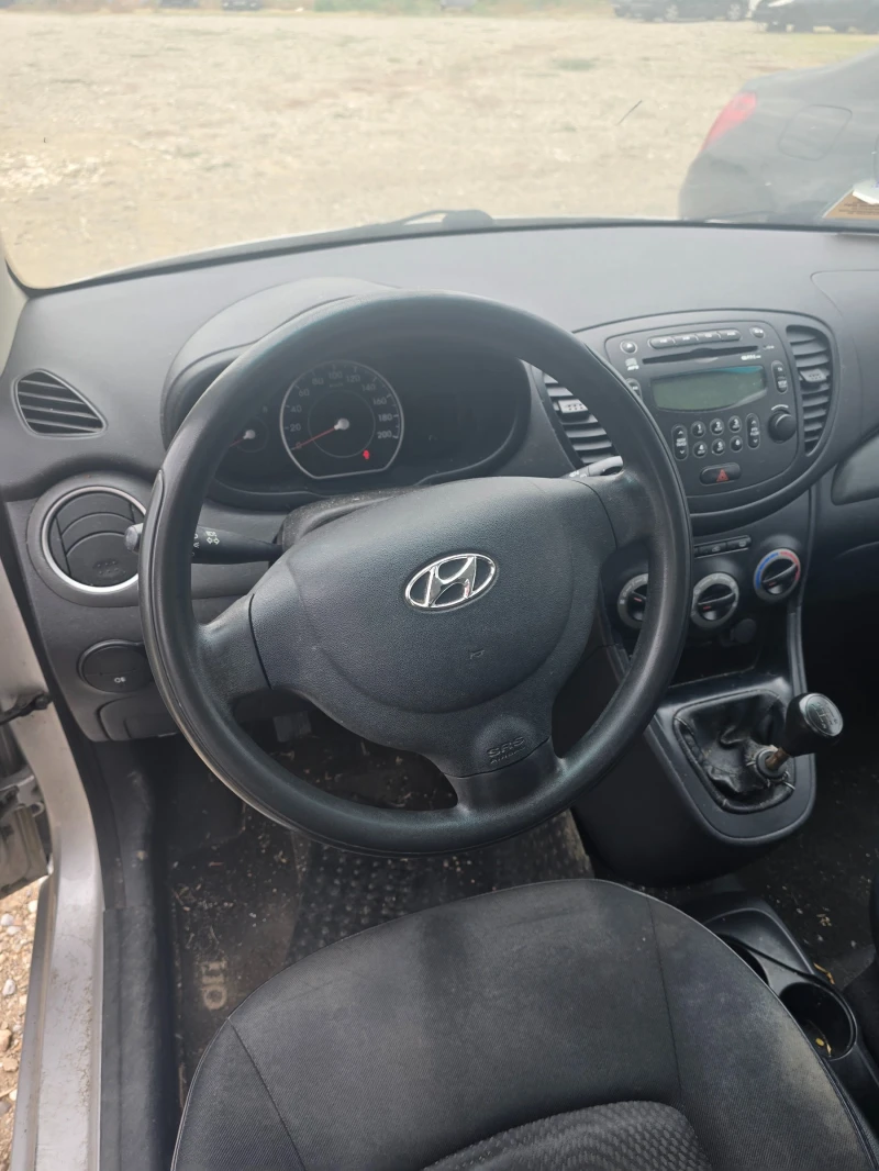 Hyundai I10 1.1, снимка 10 - Автомобили и джипове - 51513947
