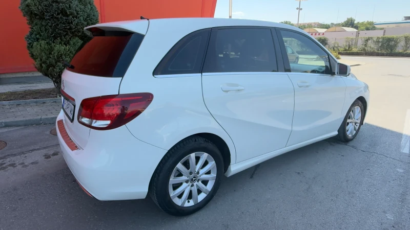 Mercedes-Benz B 200, снимка 2 - Автомобили и джипове - 52691255