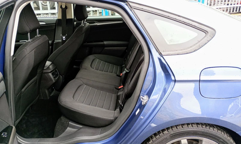 Ford Mondeo 2.0 iVCT 187 кс Hybrid eCVT, снимка 6 - Автомобили и джипове - 52052778