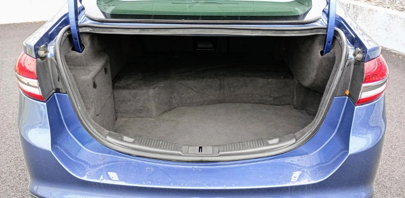 Ford Mondeo 2.0 iVCT 187 кс Hybrid eCVT, снимка 9 - Автомобили и джипове - 52052778