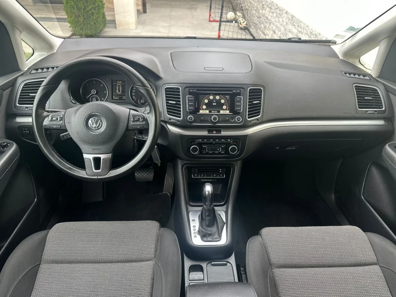 VW Sharan 2.0 TDi Automatic , снимка 7 - Автомобили и джипове - 52053480