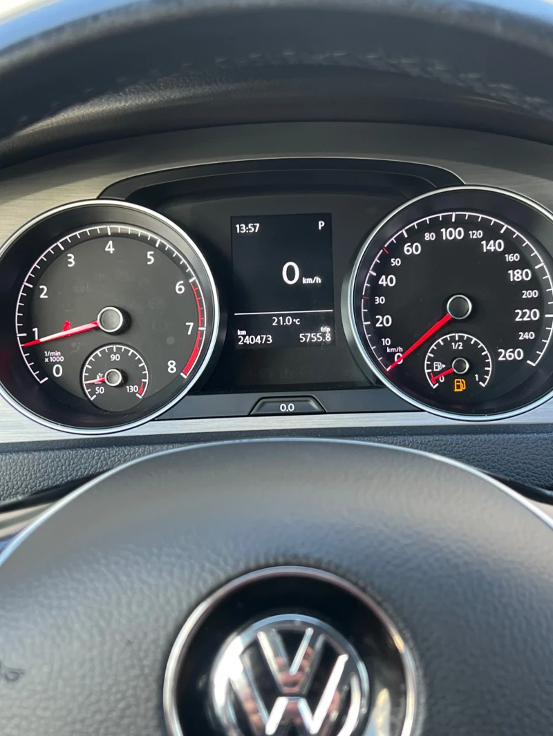 VW Golf R Line 1.4 TSI 150 DSG7 , снимка 10 - Автомобили и джипове - 52507011