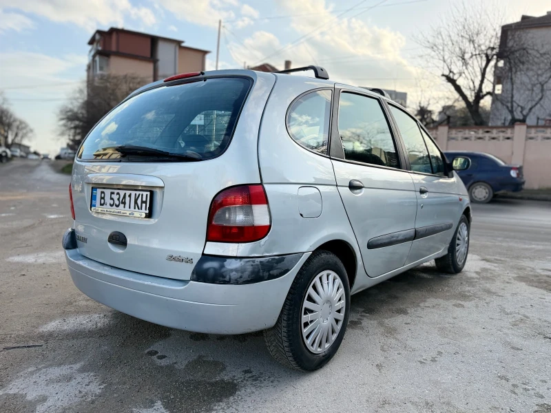 Renault Scenic 1.6 Бензин Климатик Нови гуми Всичко платено, снимка 5 - Автомобили и джипове - 53014005