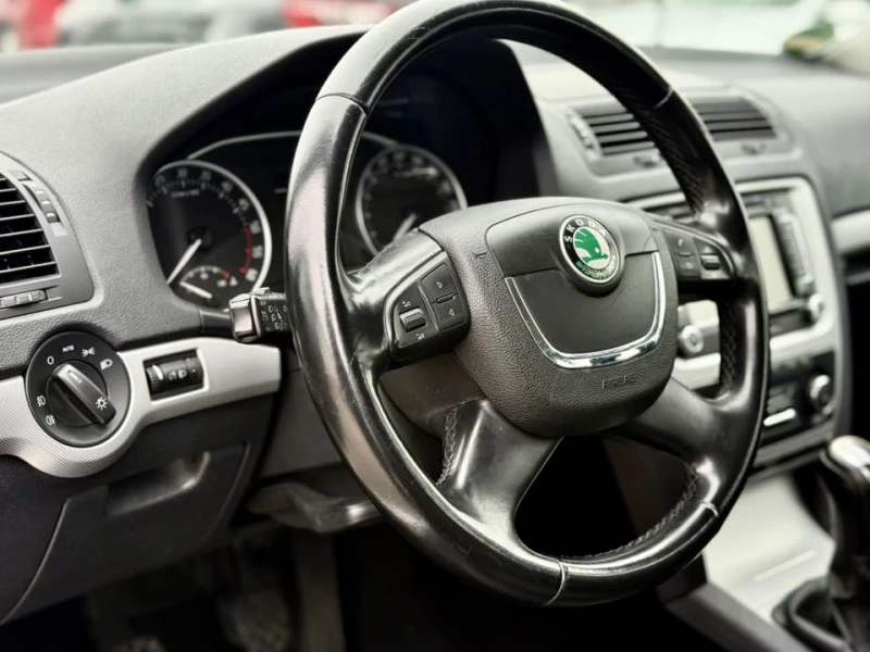Skoda Octavia 2.0 6-скорости, снимка 10 - Автомобили и джипове - 53427869