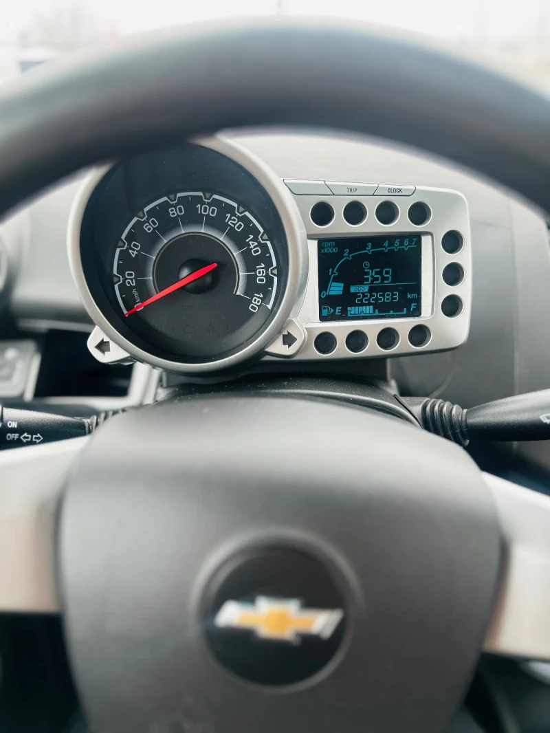 Chevrolet Spark, снимка 5 - Автомобили и джипове - 53574634