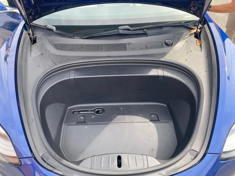 Tesla Model 3 Long Range Dual Motor, снимка 8 - Автомобили и джипове - 54916207