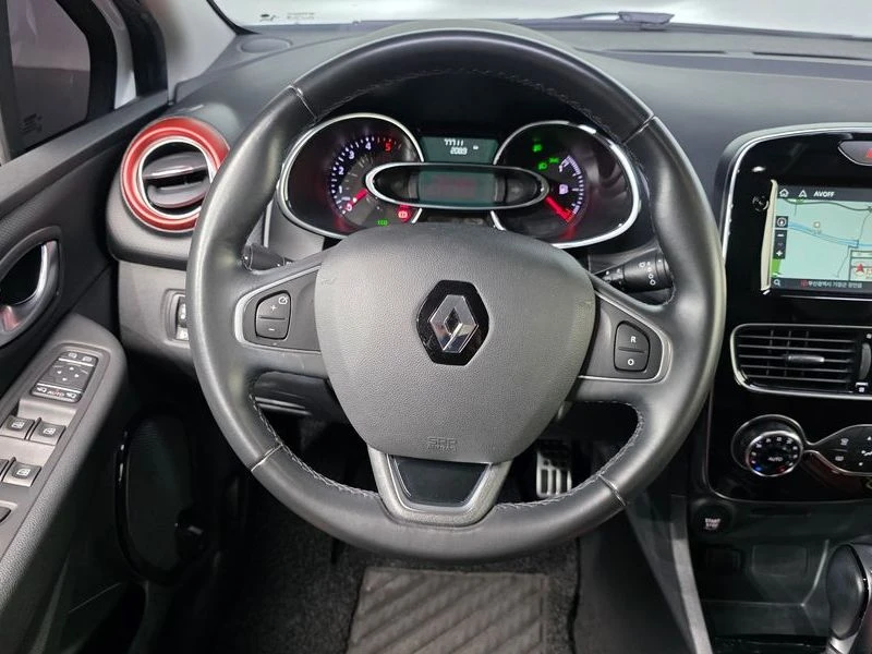 Renault Clio Intens| 90к.с., снимка 13 - Автомобили и джипове - 56428303