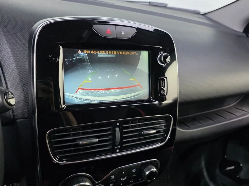 Renault Clio Intens| 90к.с., снимка 17 - Автомобили и джипове - 56428303