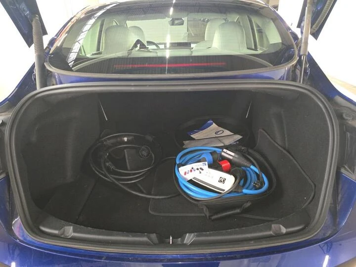 Tesla Model 3 Long Range Dual Motor Leather LED Navi 87.5% SoH, снимка 9 - Автомобили и джипове - 56723491
