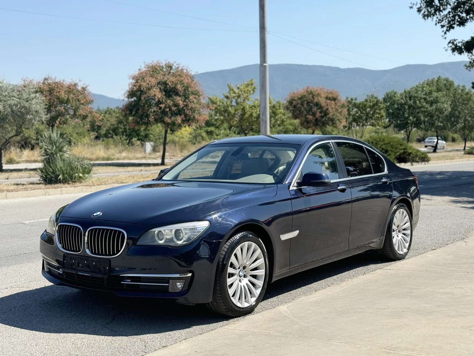 BMW 730 d X-Drive* Facelift* ПЕРФЕКТЕН* , снимка 1