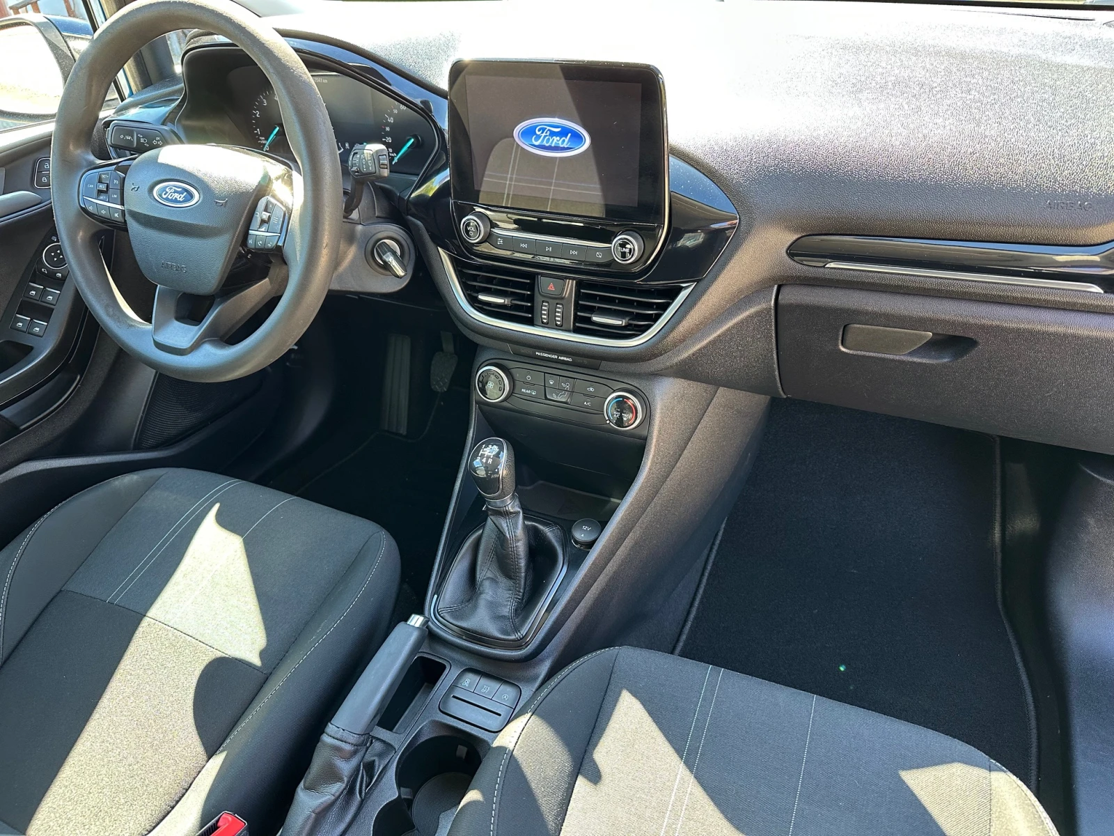 Ford Fiesta 1.1 АГУ - изображение 10