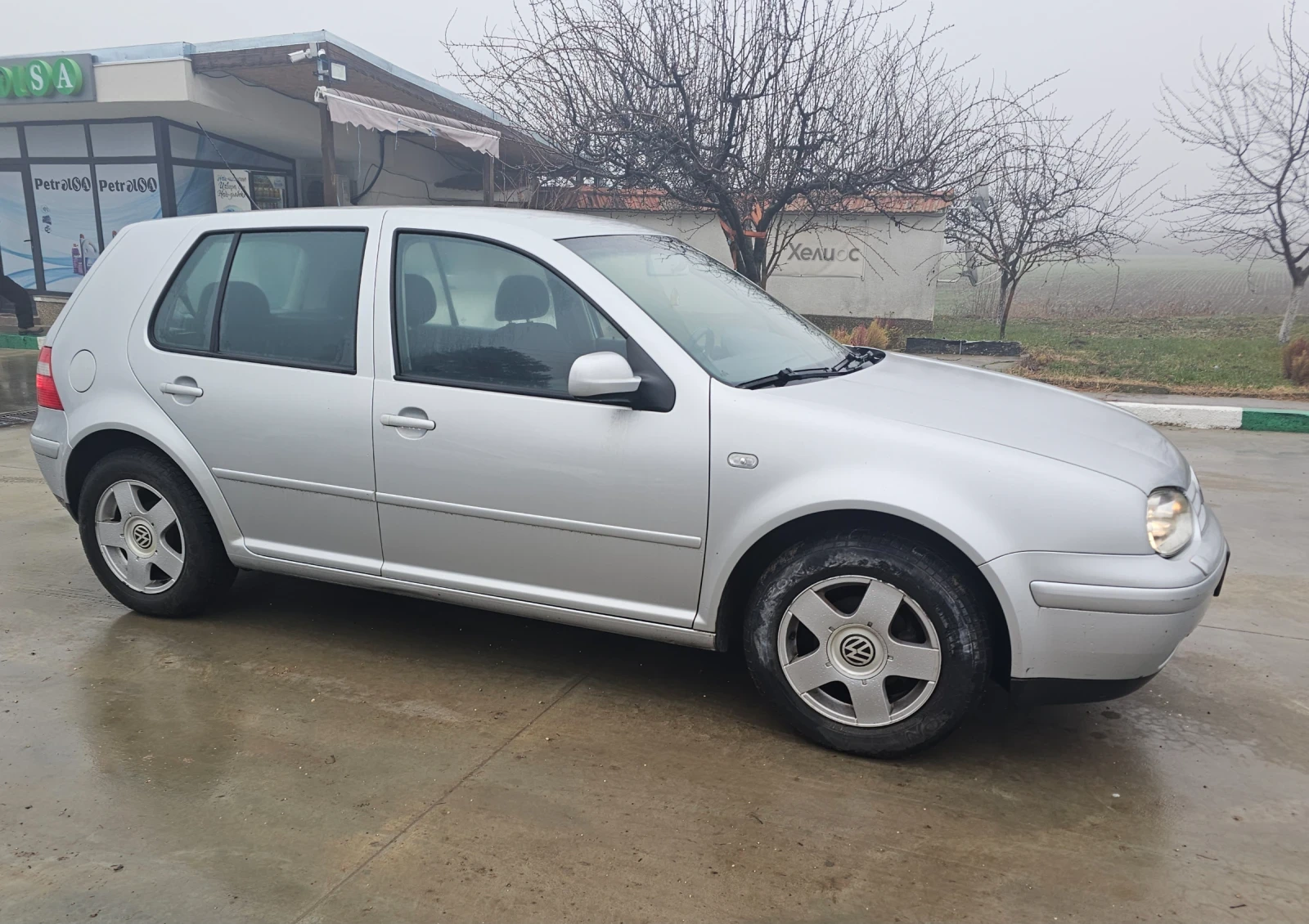 VW Golf 1.6 автомат - изображение 7