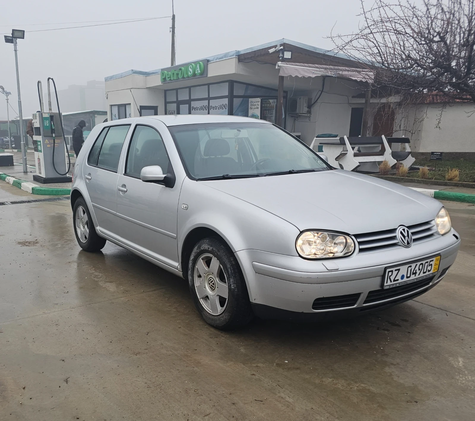 VW Golf 1.6 автомат - изображение 6