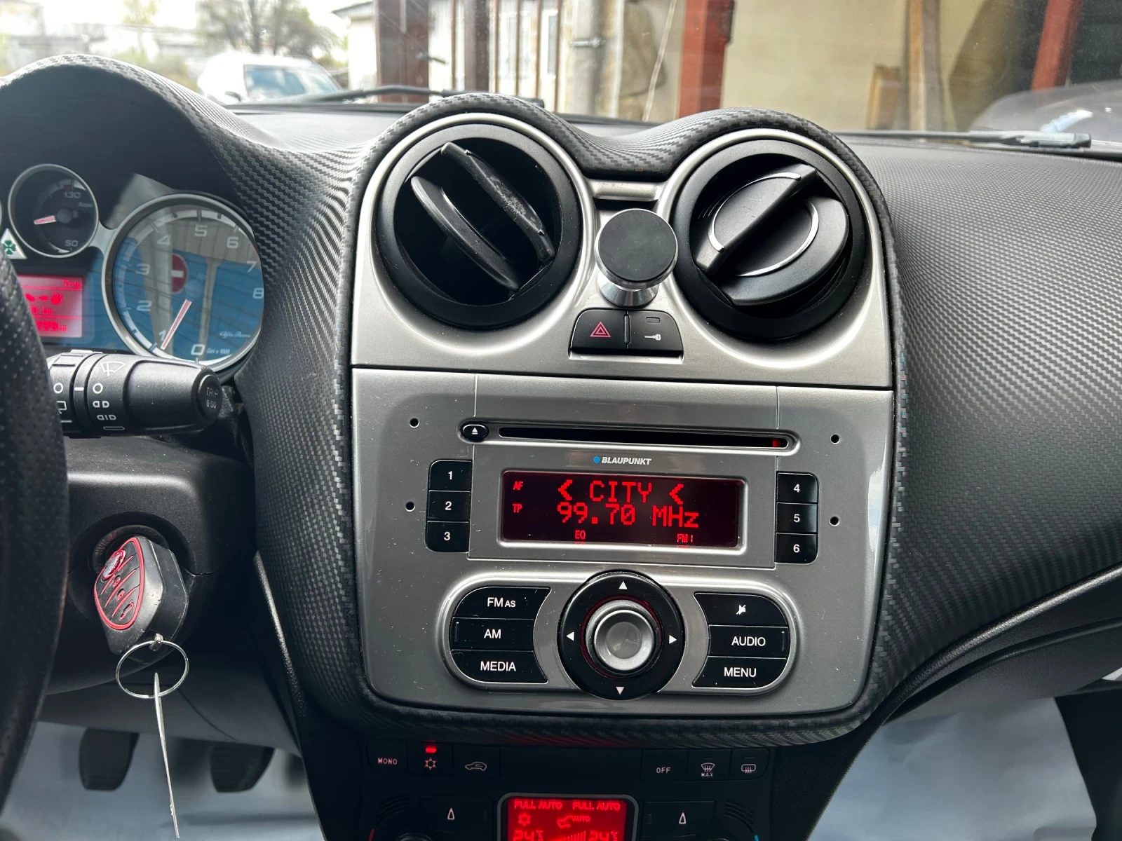 Alfa Romeo MiTo 1.4TURBO 155к.с - изображение 8