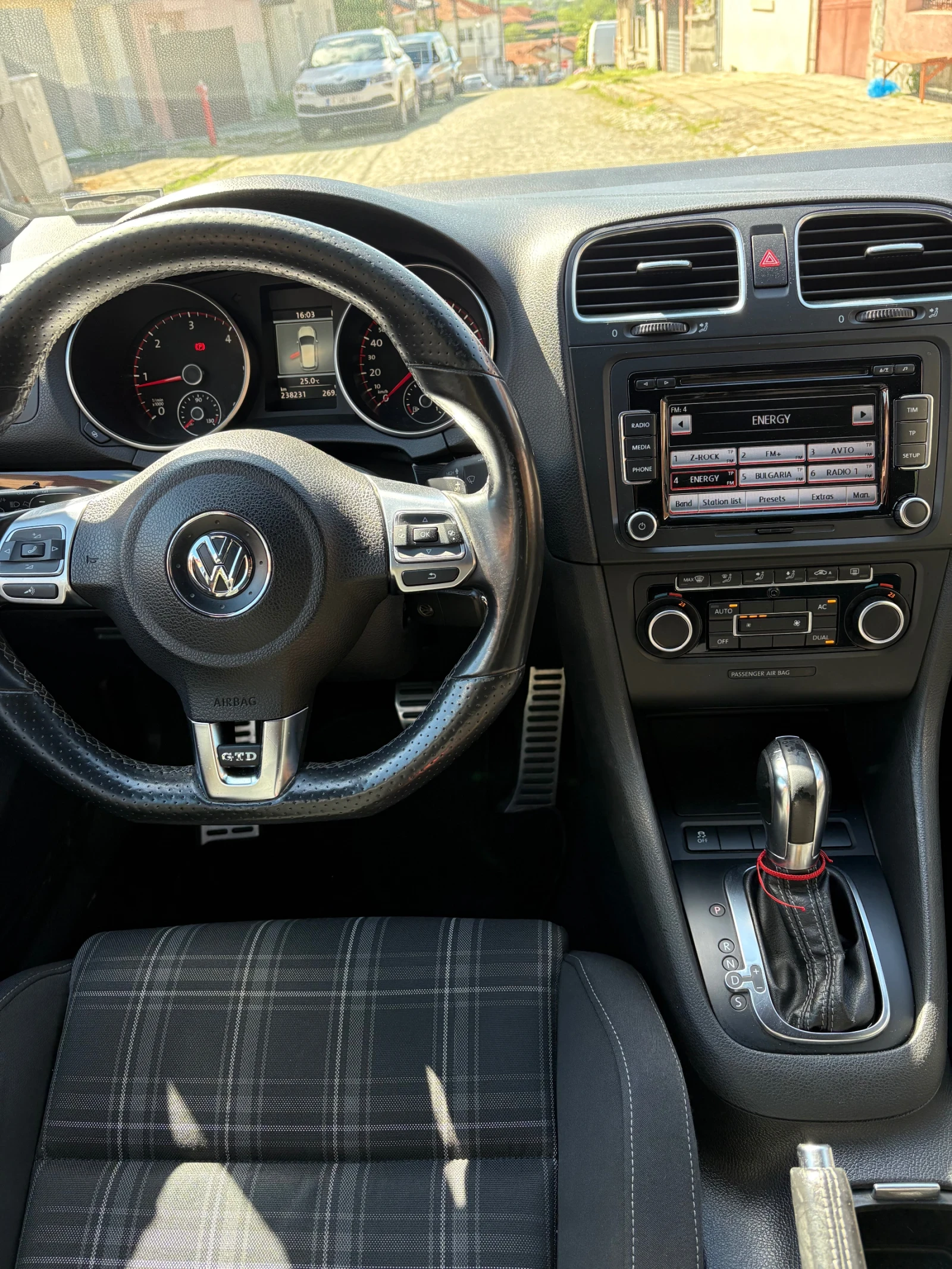 VW Golf  6 GTD 170 HP  | Mobile.bg   15