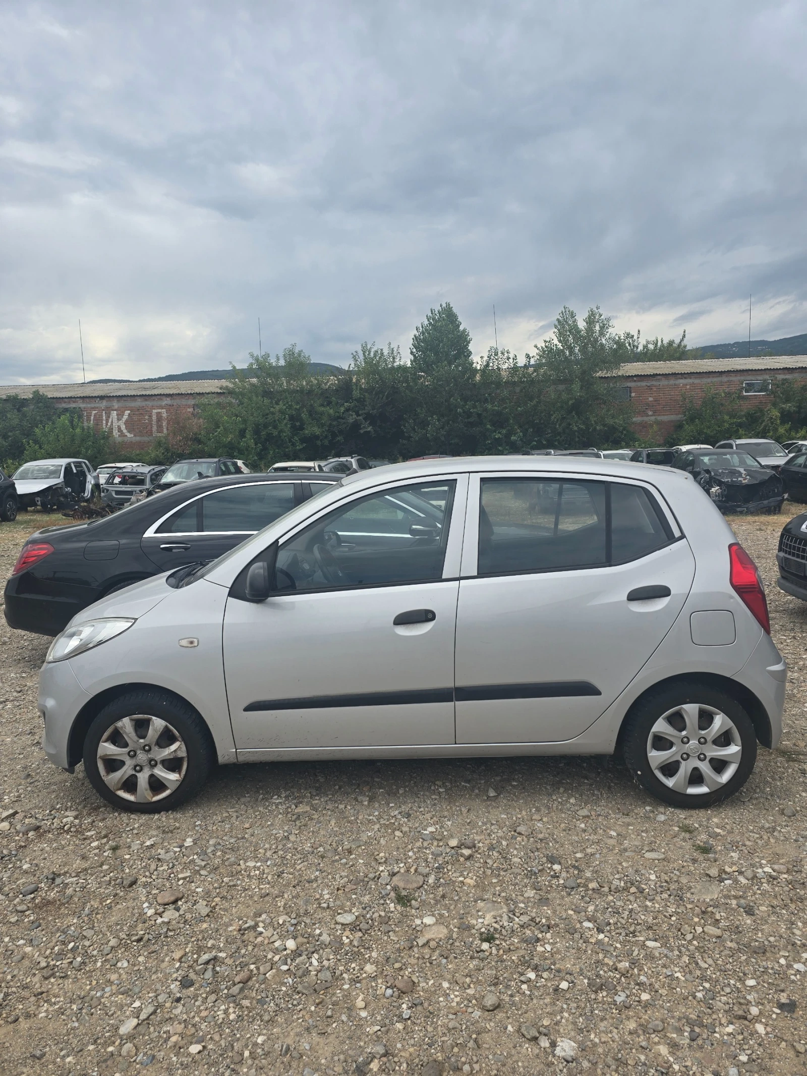 Hyundai I10 1.1 - изображение 6
