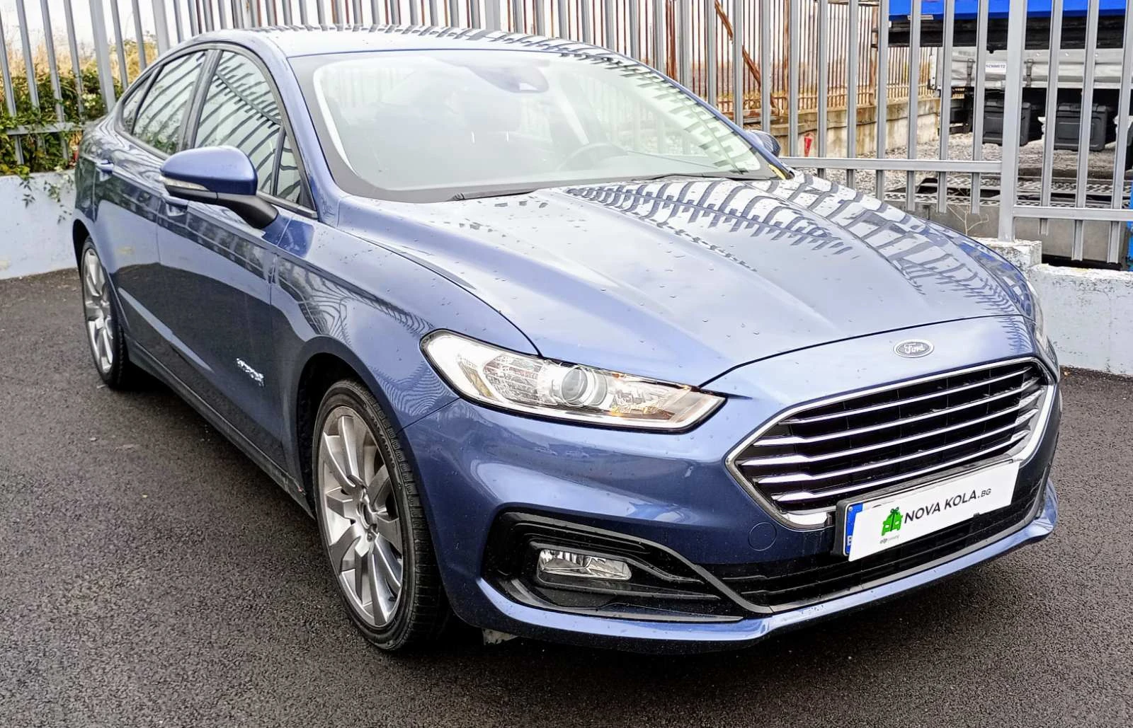 Ford Mondeo 2.0 iVCT 187 кс Hybrid eCVT - изображение 2