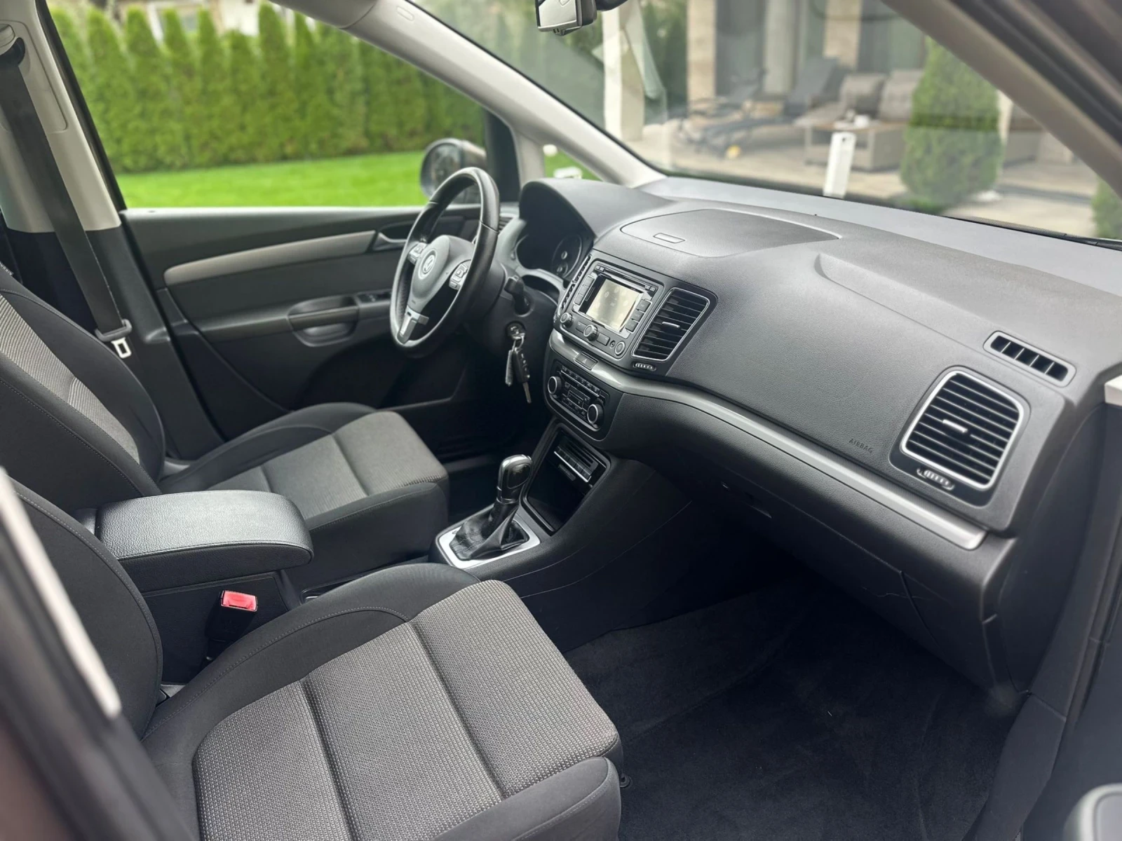VW Sharan 2.0 TDi Automatic  - изображение 9