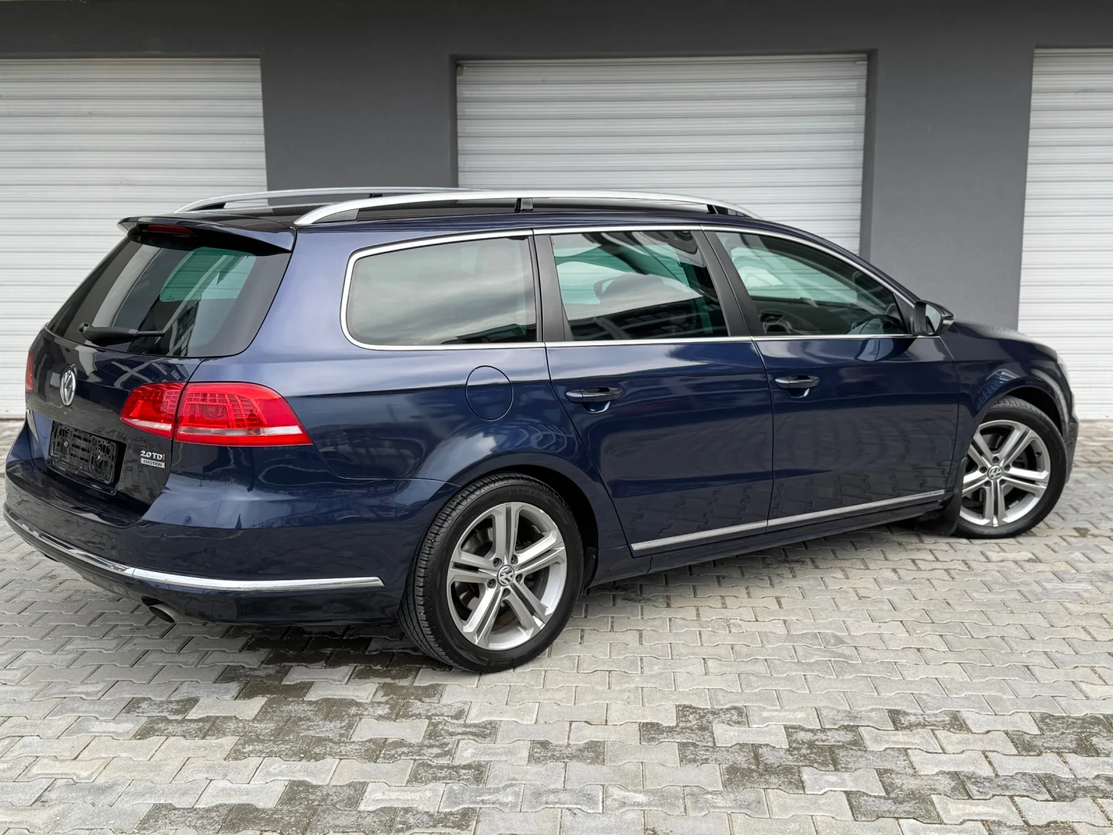 VW Passat R-LINE* DSG* LED* 4M - изображение 4
