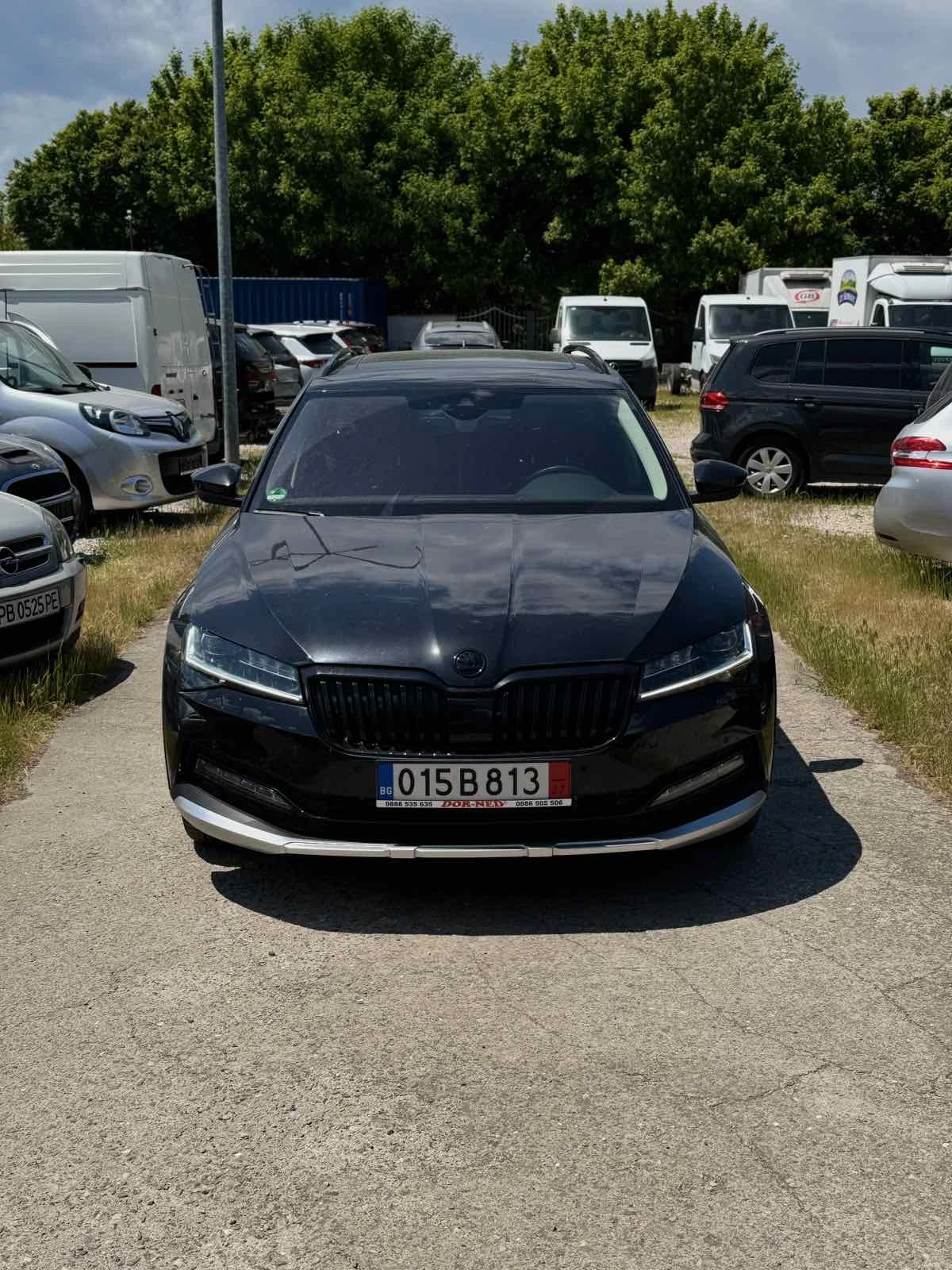 Skoda Superb SCOUT-2.0-TDI-4X4-FULL MAX-BLACK EDITION, снимка 2 - Автомобили и джипове - 52750316