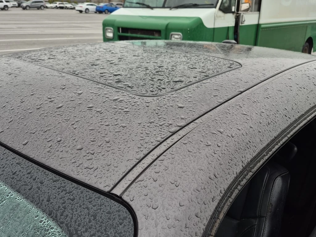 Dodge Challenger * SXT PLUS * CARFAX *  - изображение 8