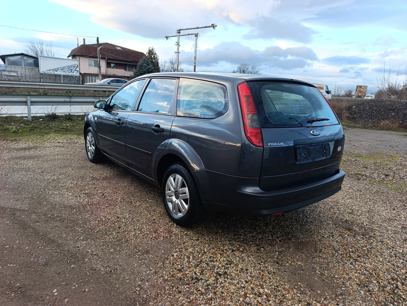Ford Focus 1.6i-16v БЕНЗИН - изображение 5