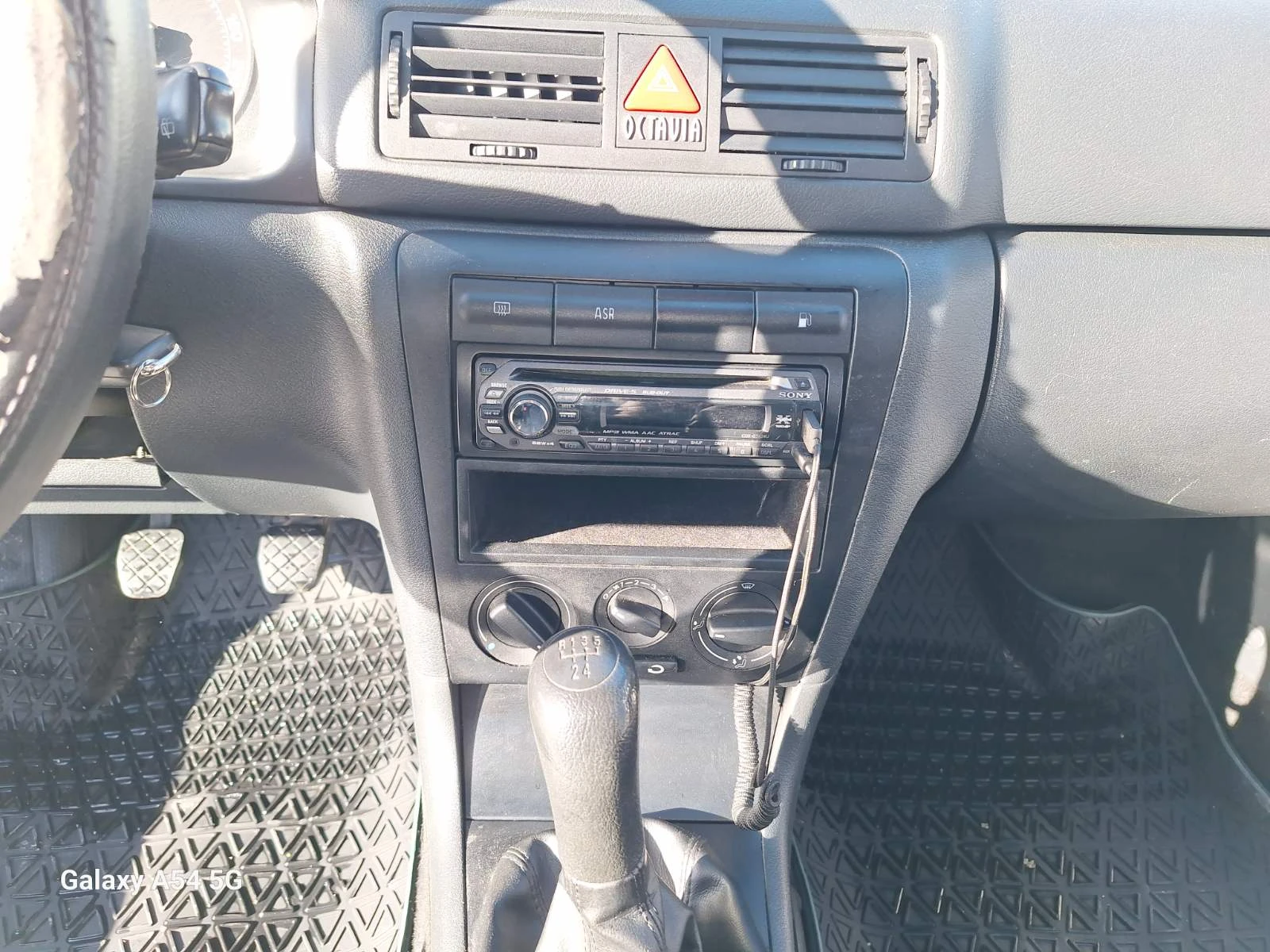 Skoda Octavia  - изображение 8