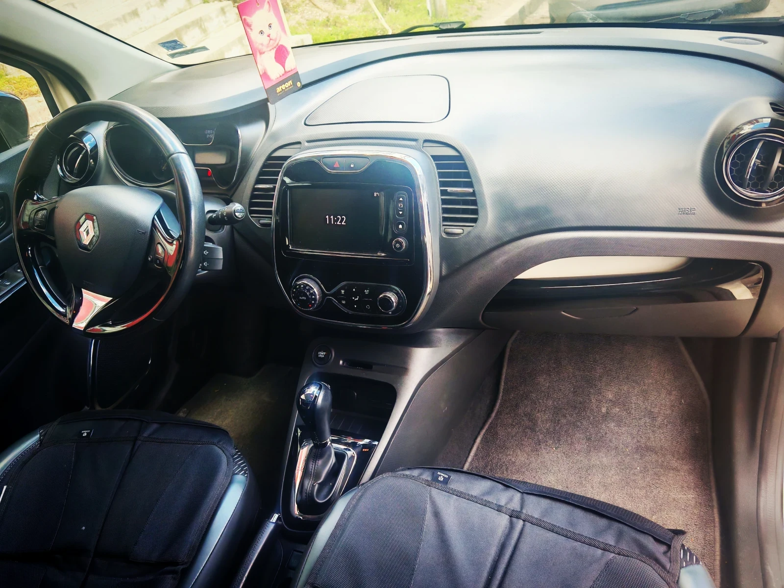 Renault Captur, снимка 10 - Автомобили и джипове - 53744164