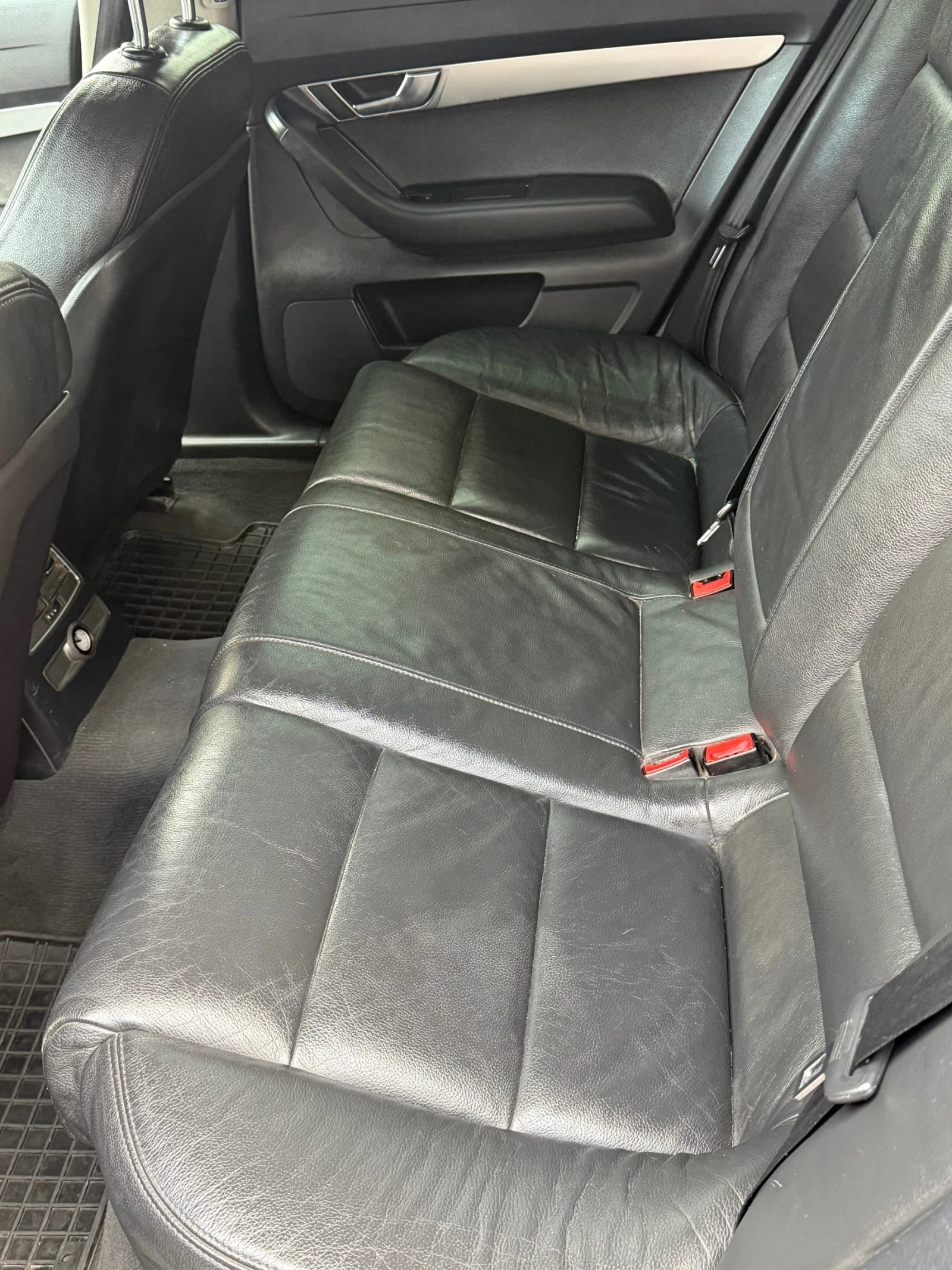 Audi A6 2.0 АВТОМАТ, снимка 10 - Автомобили и джипове - 53980594