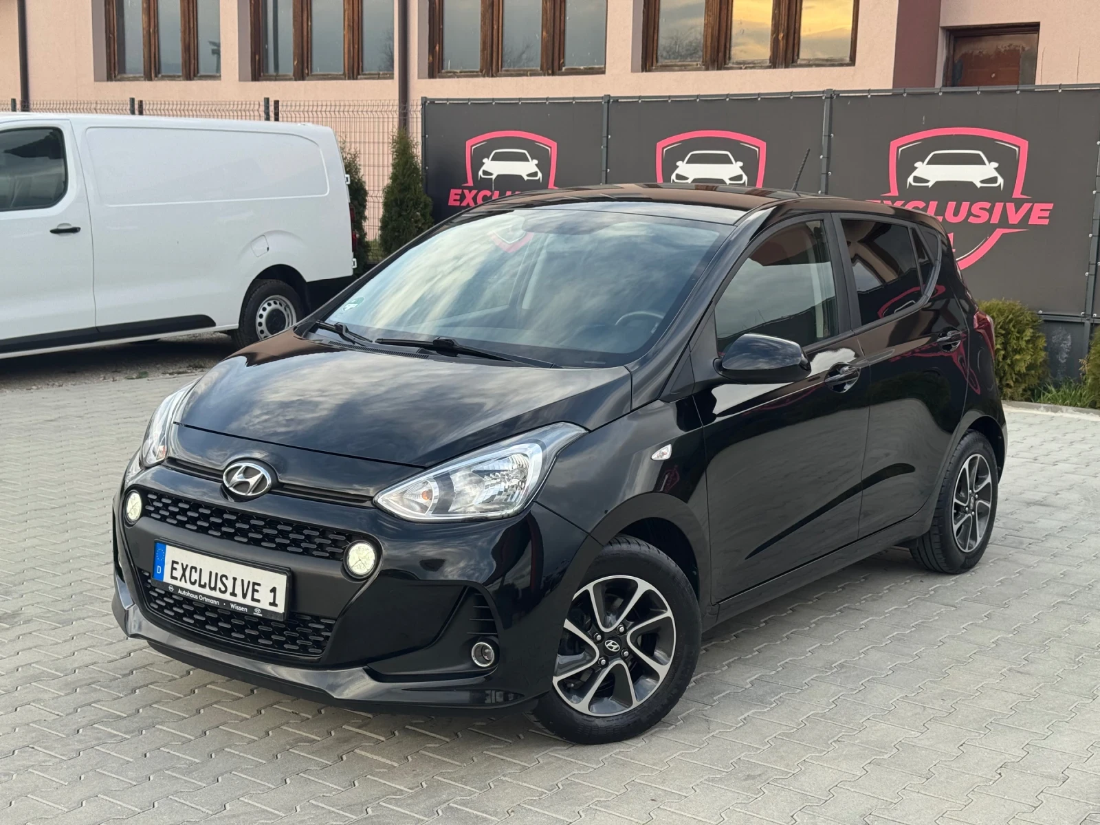 Hyundai I10 BlueTrend NAVI SERVIZ 