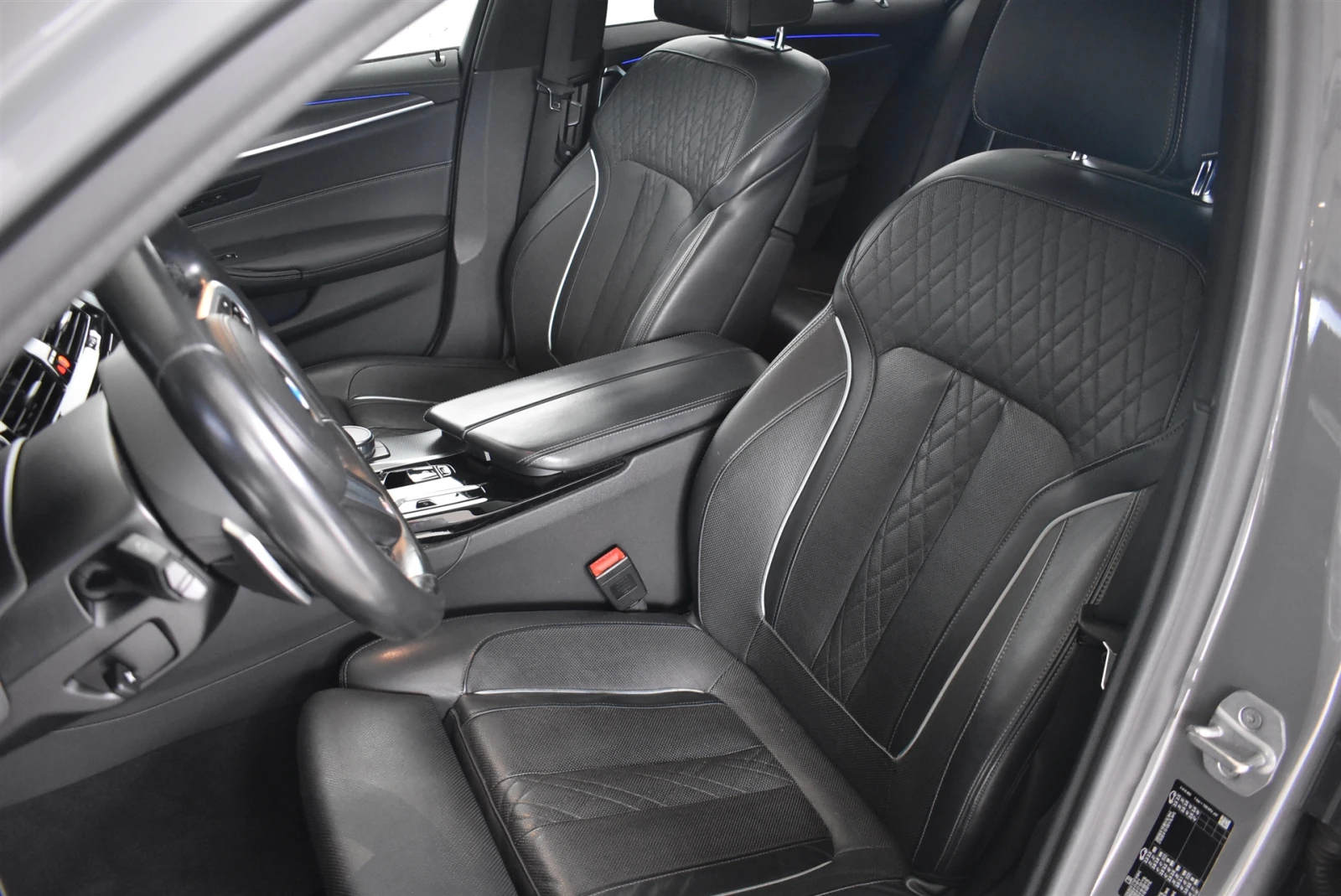BMW 530 xDrive Touring, снимка 9 - Автомобили и джипове - 54879731