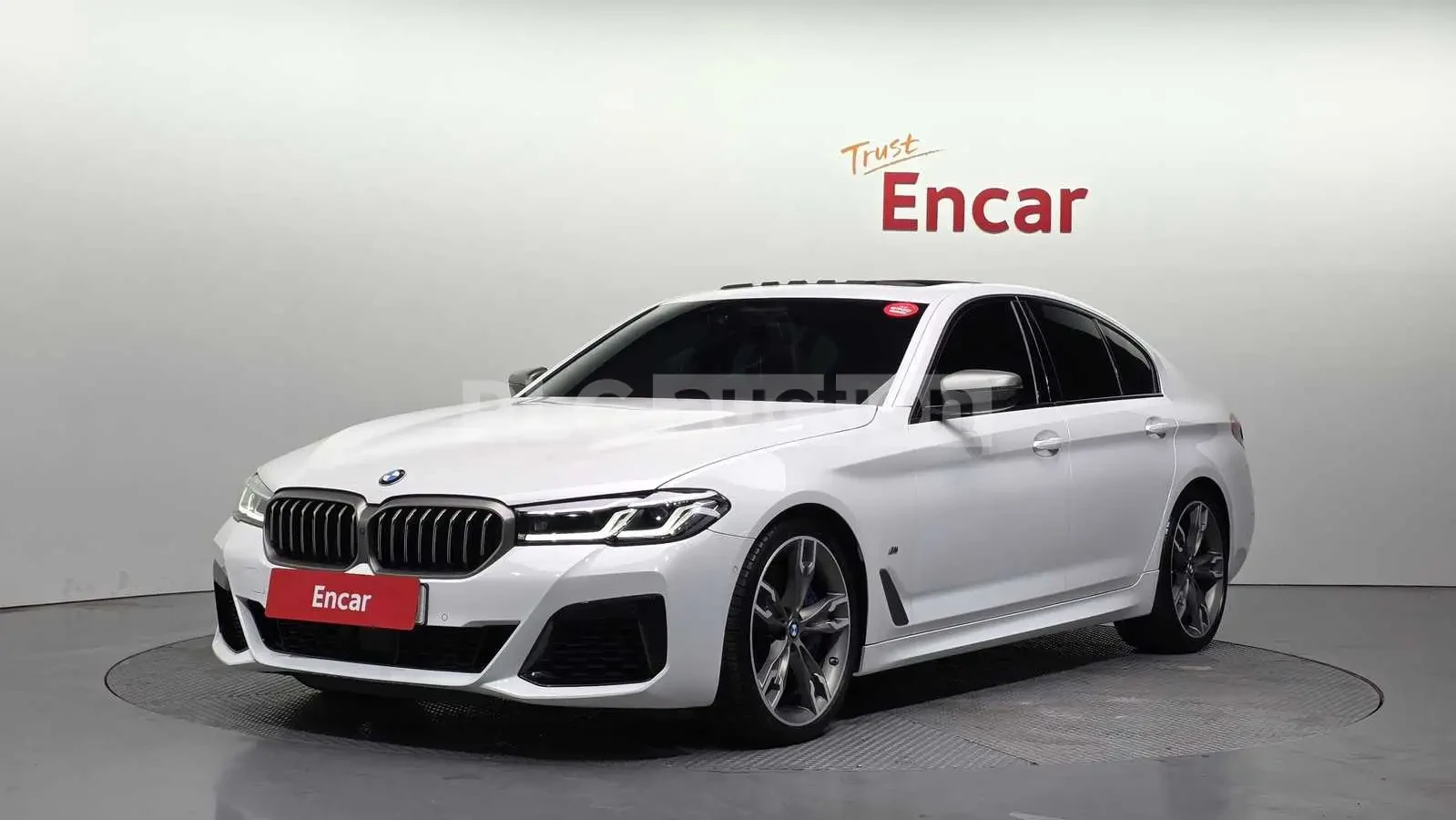 BMW 550 i xDrive M| 360| B&W| HUD| DIST| ВКЛ.ТЕХНОТЕСТ