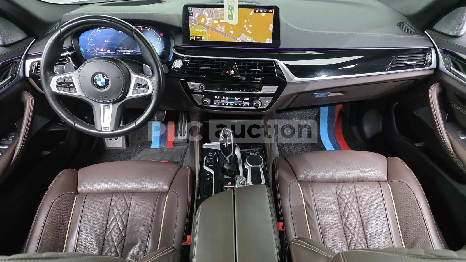 BMW 550 i xDrive M| 360| B&W| HUD| DIST| ВКЛ.ТЕХНОТЕСТ, снимка 5 - Автомобили и джипове - 55008317