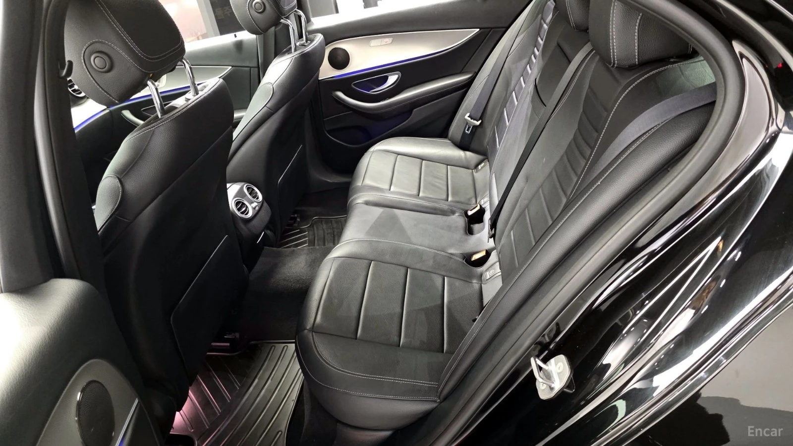 Mercedes-Benz E 200 Avangarde* КОЖА* НАВИ* ПАНО, снимка 9 - Автомобили и джипове - 55501696