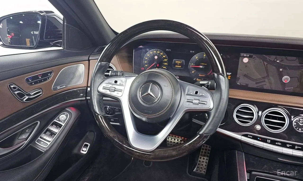 Mercedes-Benz S 350 АМГ ПАКЕТ/4MATIC/ДИСТРОНИК/360/ОБДУХ/ХЕДЪП, снимка 13 - Автомобили и джипове - 55832601
