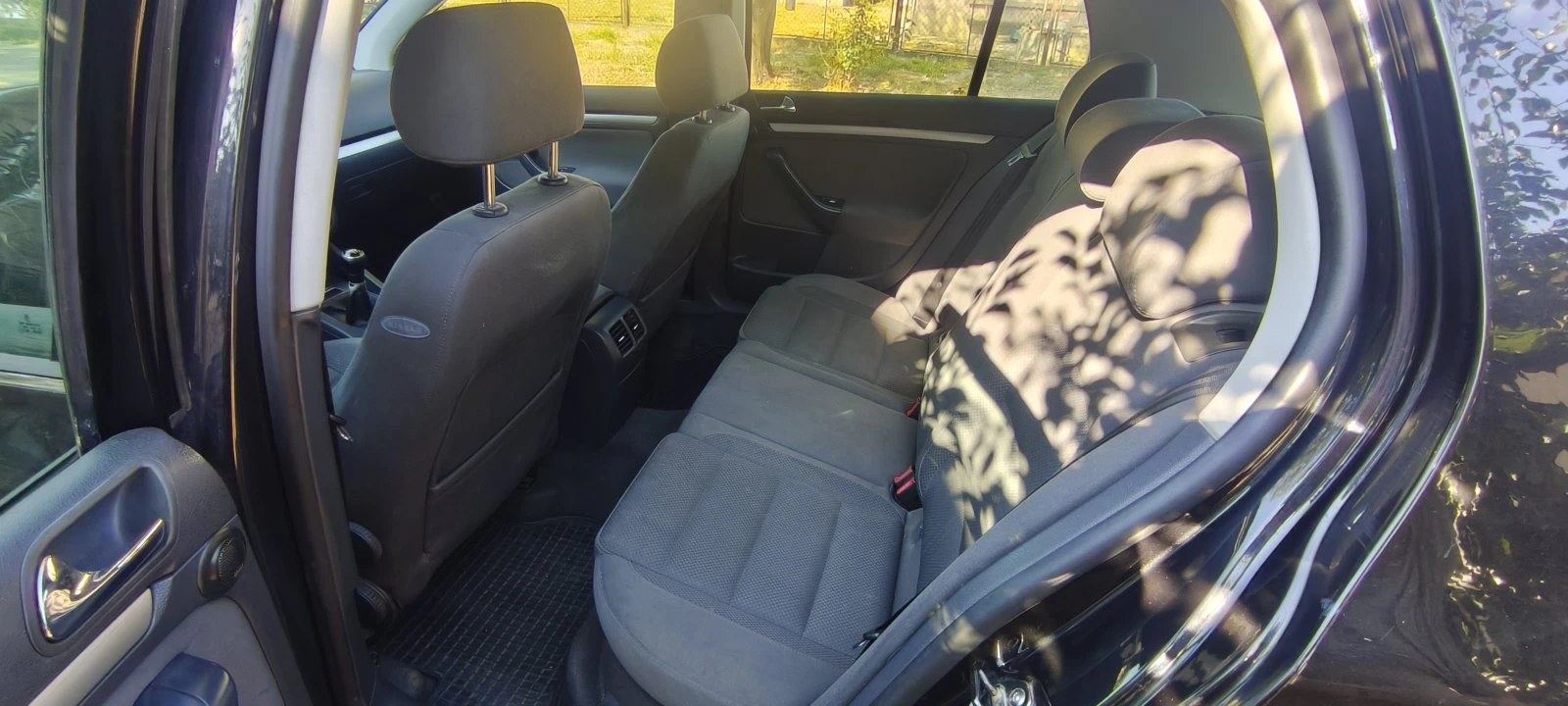 VW Golf V 1.9TDI, снимка 7 - Автомобили и джипове - 55951404