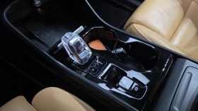 Volvo XC40 B4 Inscription, снимка 9