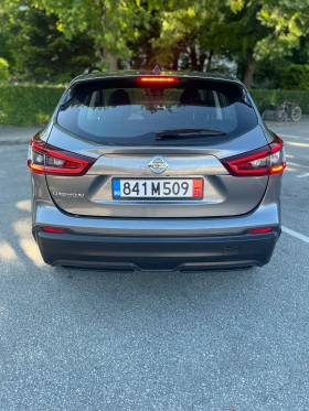 ����� �� �������� �� Nissan Qashqai Avtomat* Camera* Navi* FWD
