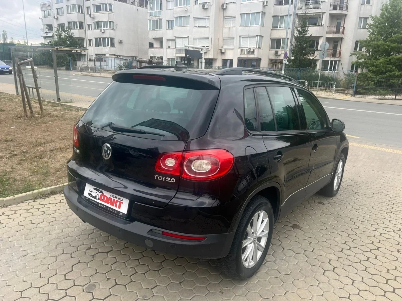 VW Tiguan 2.0TDi/NAVI/AVTOMAT, снимка 3 - Автомобили и джипове - 47211761