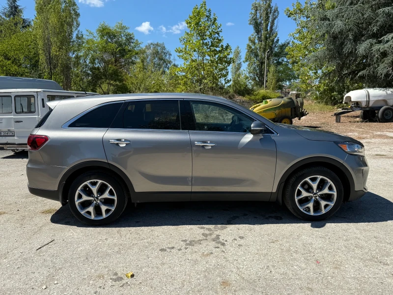 Kia Sorento 2.4i , снимка 4 - Автомобили и джипове - 52518993