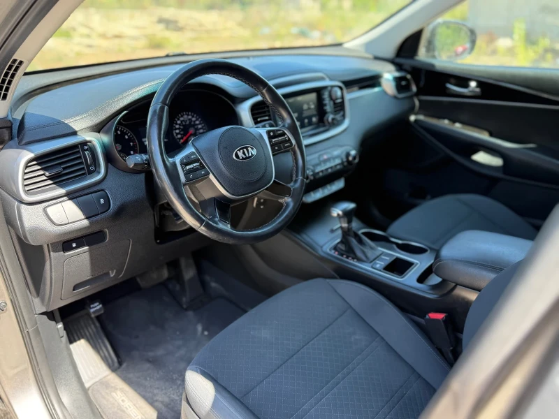Kia Sorento 2.4i , снимка 9 - Автомобили и джипове - 52518993
