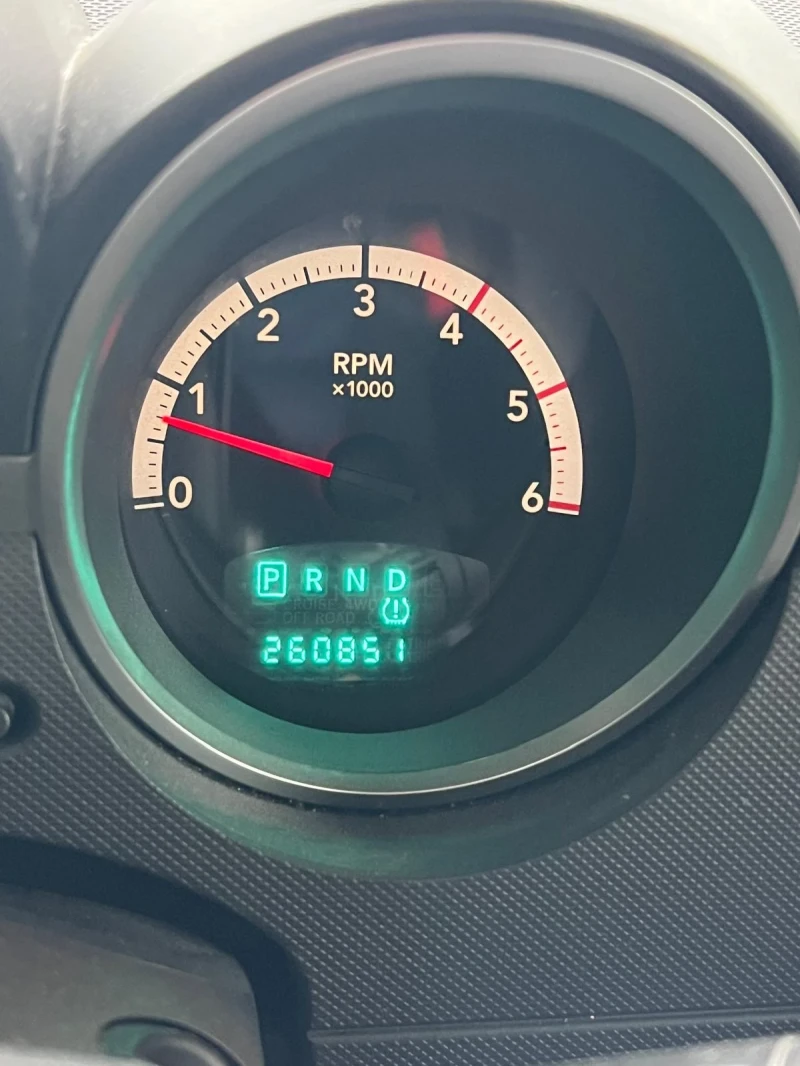 Dodge Nitro, снимка 8 - Автомобили и джипове - 52304823