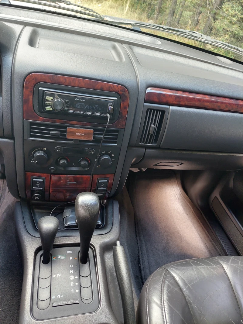 Jeep Grand cherokee, снимка 6 - Автомобили и джипове - 52545475