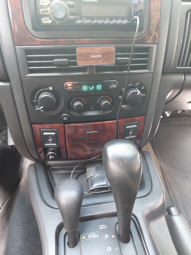 Jeep Grand cherokee, снимка 17 - Автомобили и джипове - 52545475