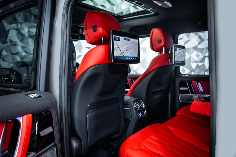 Mercedes-Benz G 63 AMG Carbon* Burmester* 360* Manufaktur* TV, снимка 14 - Автомобили и джипове - 52876165