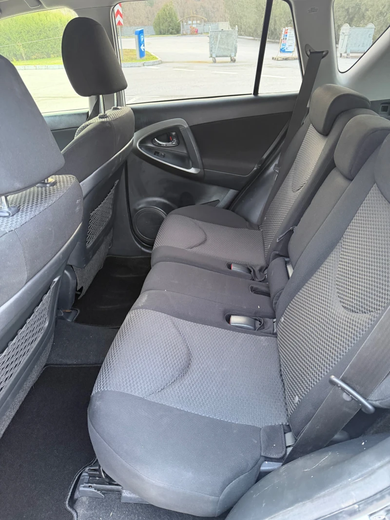 Toyota Rav4 2.0vvti automatic, снимка 7 - Автомобили и джипове - 52932050