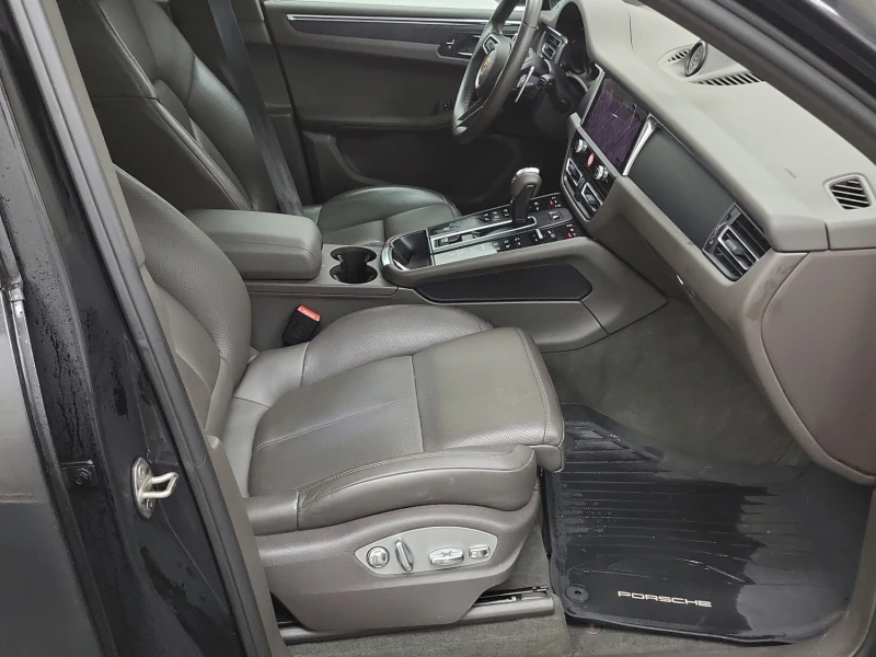 Porsche Macan AWD, снимка 10 - Автомобили и джипове - 53121678